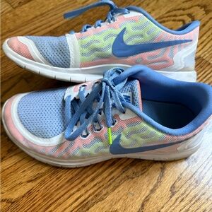 Nike Free 5.0 Youth Athletic Shoes